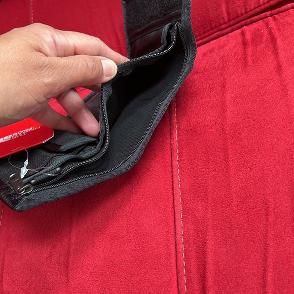 TNF MENS BASE CAMP WALLET - Picture 7 of 8